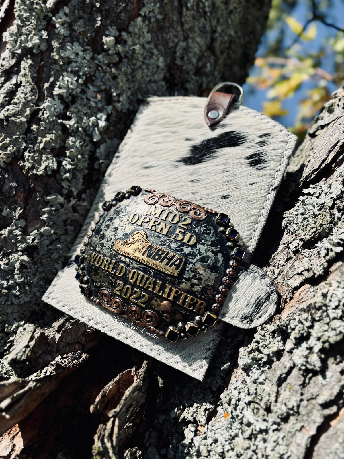 Cowhide Single Buckle Display