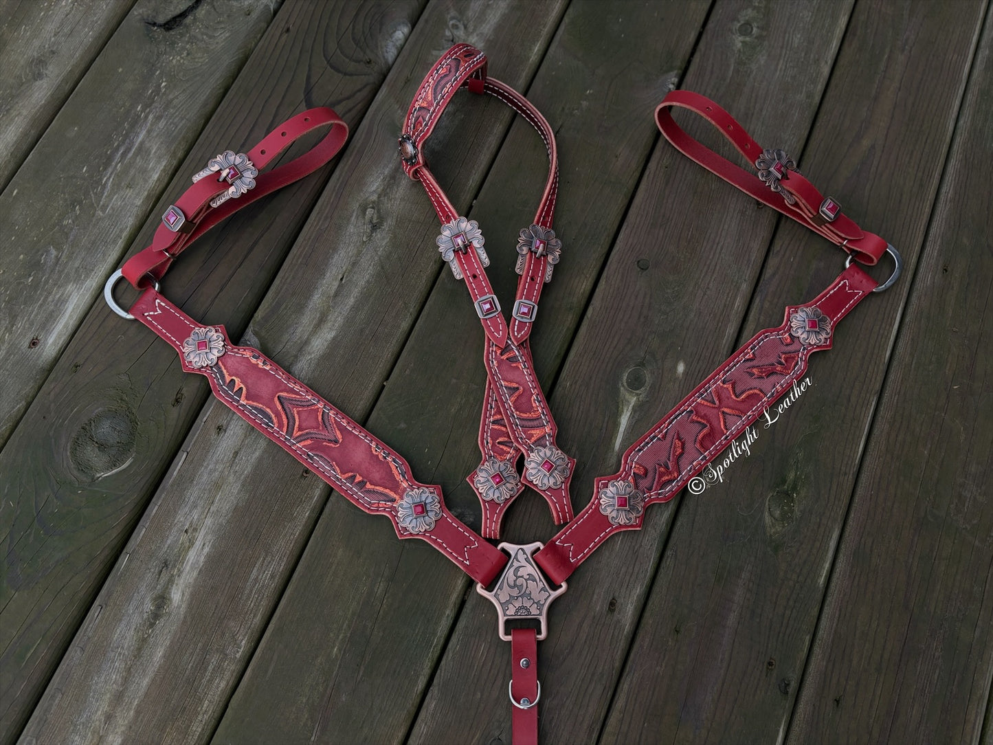 Red Laredo Tack Set