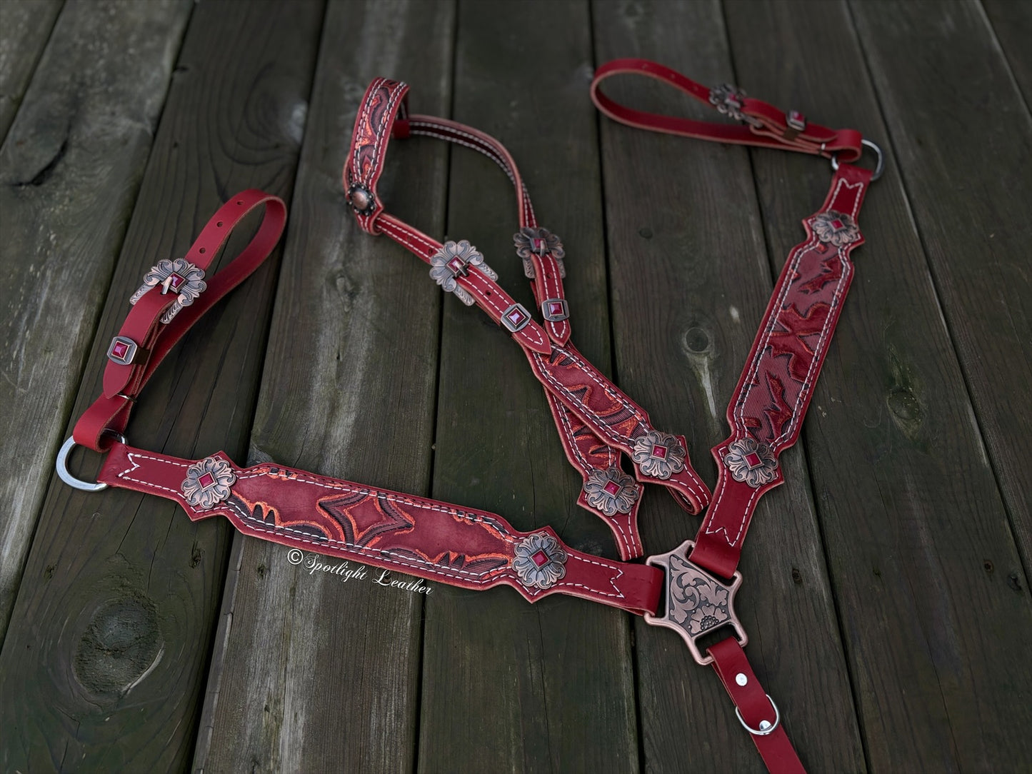 Red Laredo Tack Set